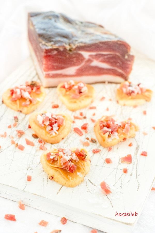 Rezeptbild: Speck-Kekse mit Caramel