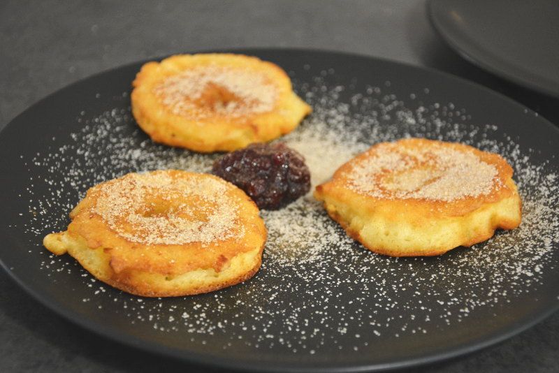 Rezeptbild: Apfelradln mit Zimtzucker