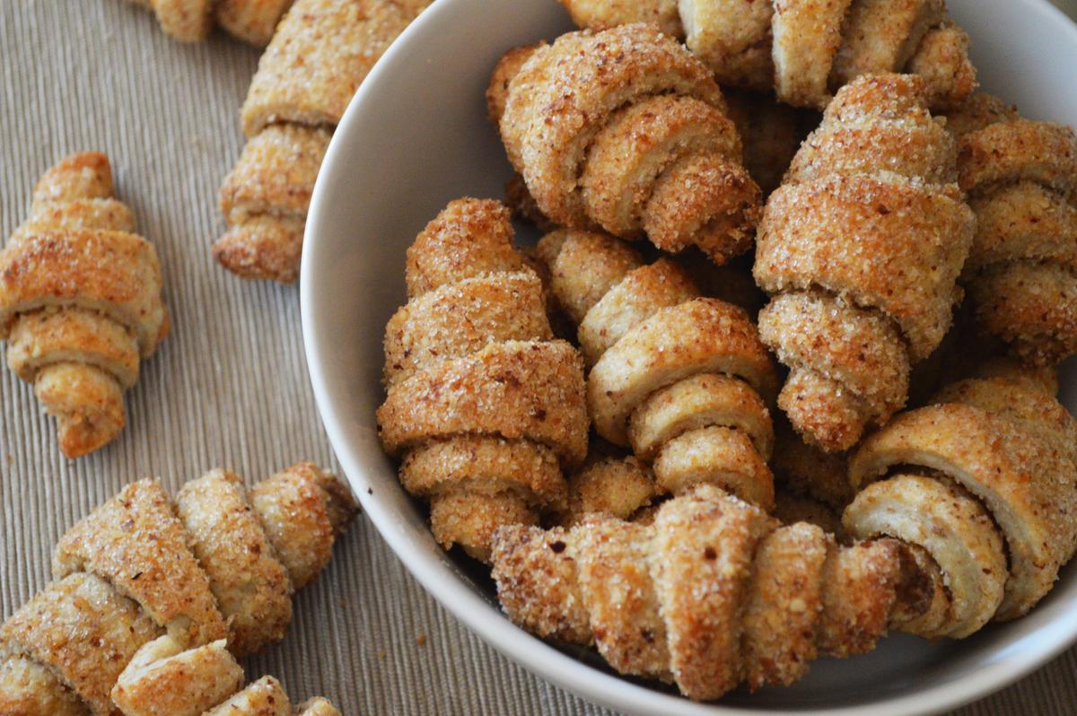 Softe Schokoladen Hörnchen Rugelach aus Hefeteig