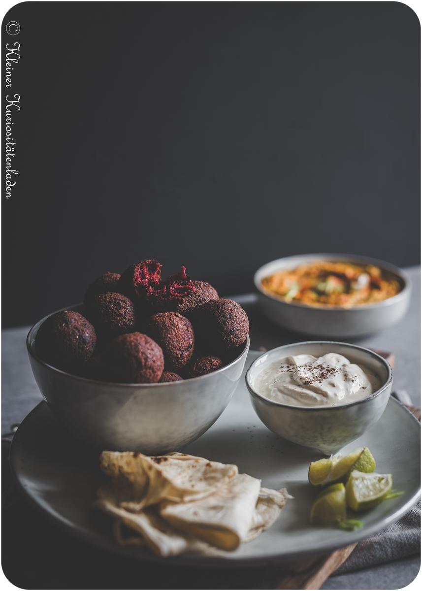 Rezeptbild: Rote-Bete-Falafel mit Kürbis-Hummus