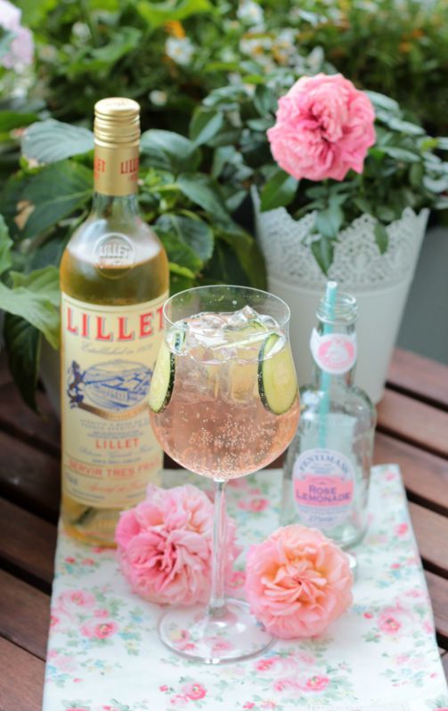 Rezeptbild: Lillet-Waldbeeren Charlotte und eine kleine Lillet Cocktailparty mit 5 Rezepten 