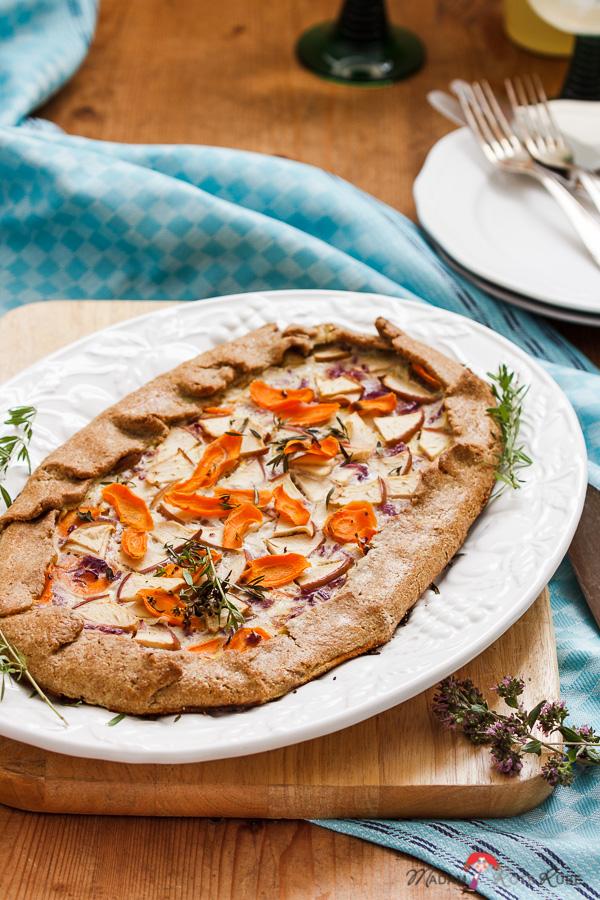 Rezeptbild: Möhren-Apfel-Galette mit Thymian