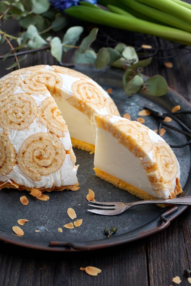 Rezeptbild: Zitronen Buttermilch Kuppeltorte