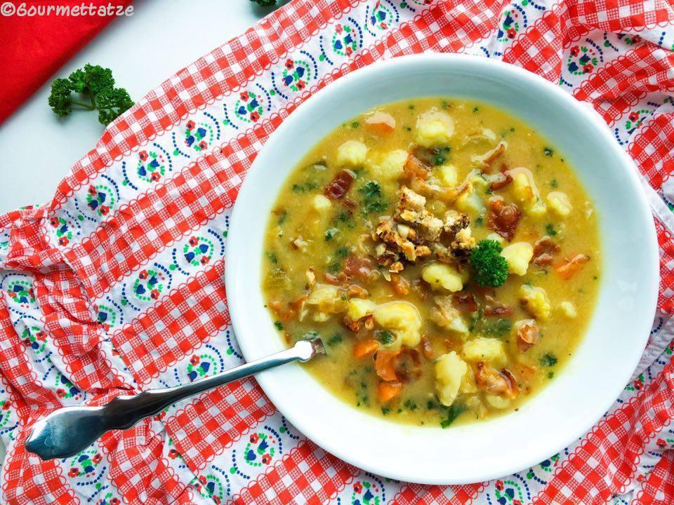 Rezeptbild: Cremige Blumenkohlsuppe mit Pancetta