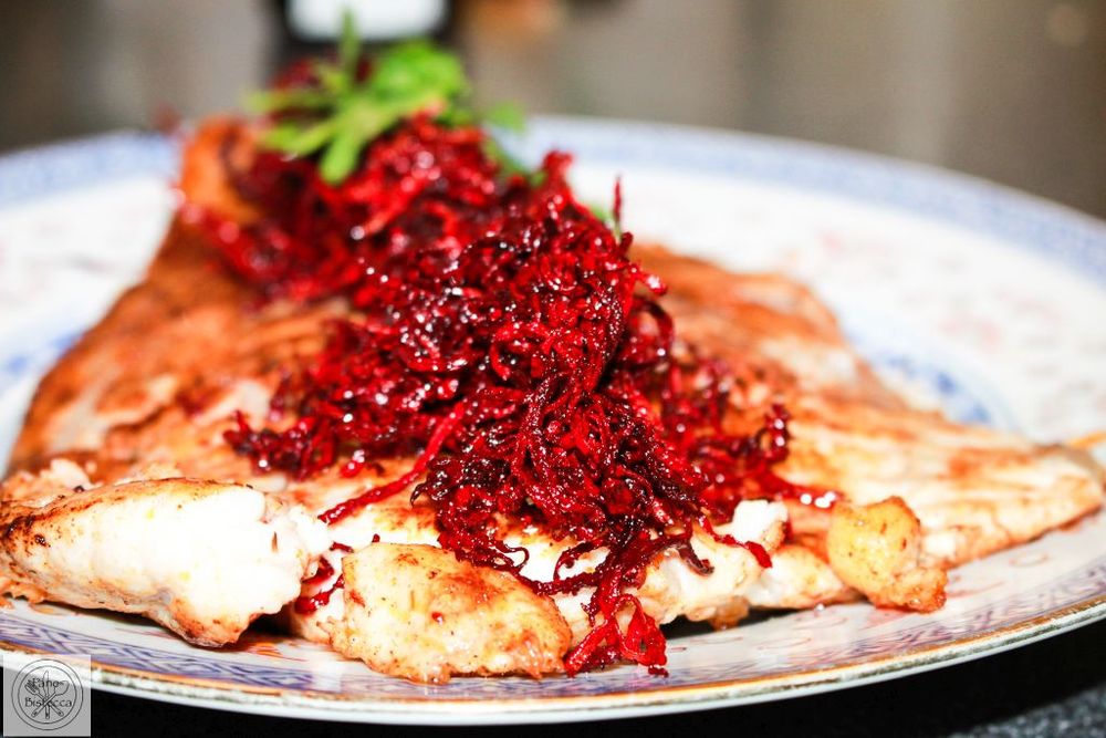 Rezeptbild: Sole Filet mit frittierten Randenfaeden