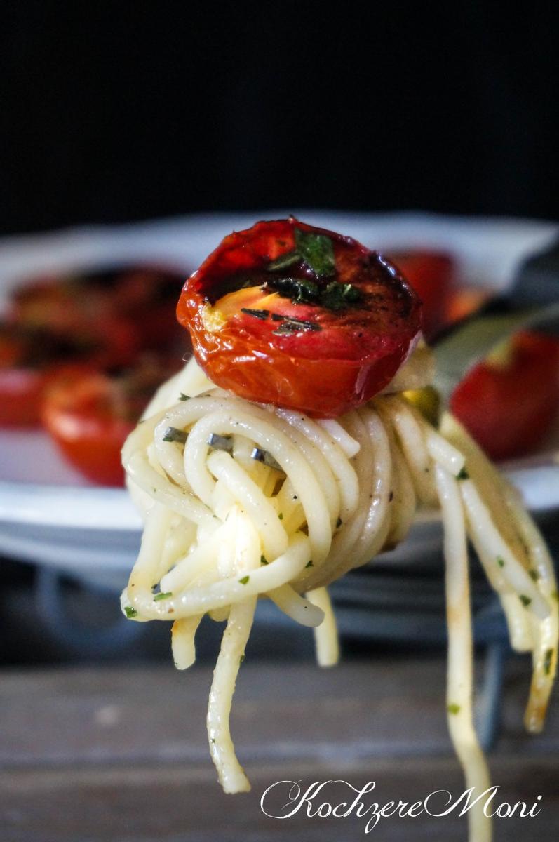 Rezeptbild: Pasta in Parmesanbutter mit Rösttomaten