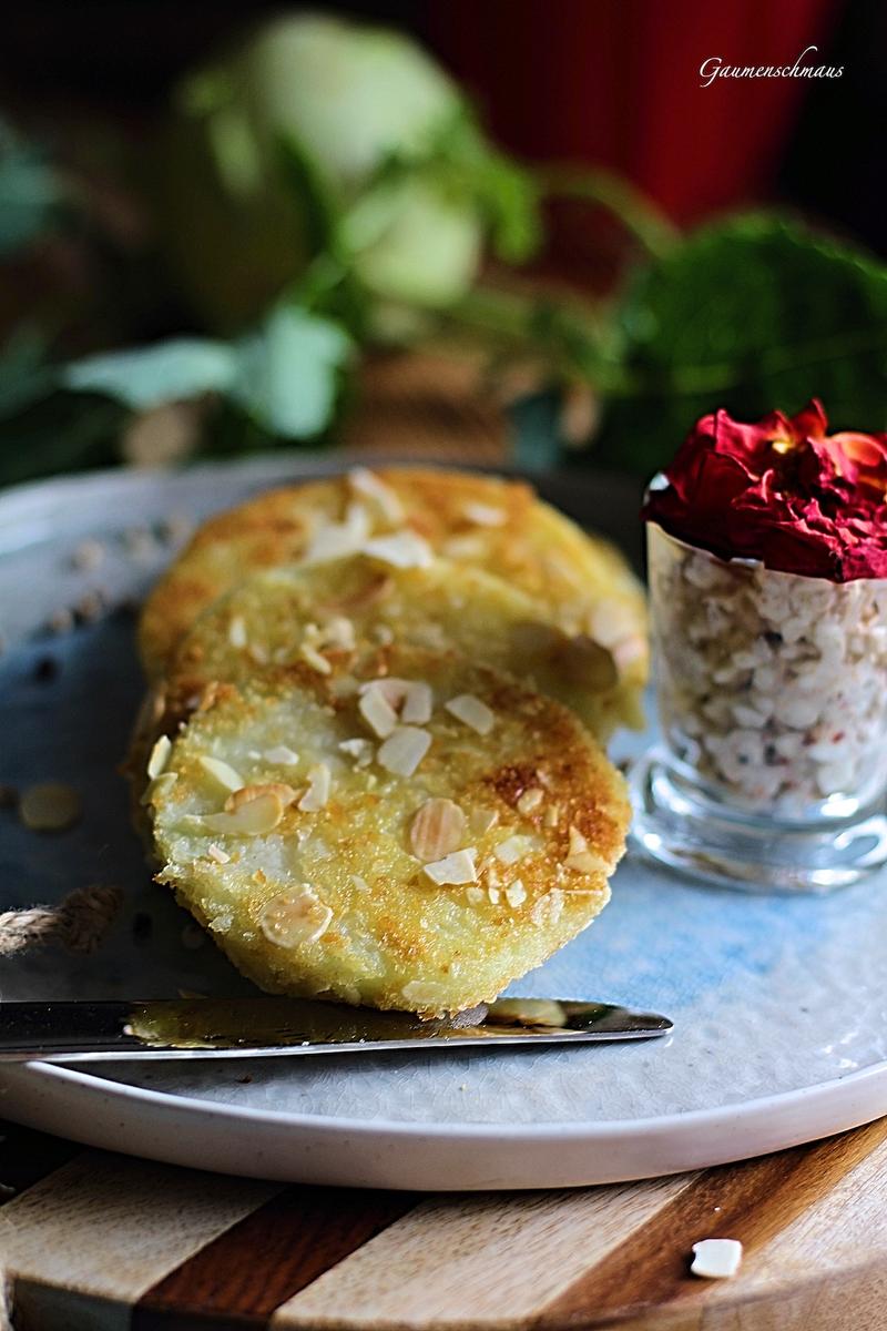 Rezeptbild: Kohlrabischeiben in Mandelkruste