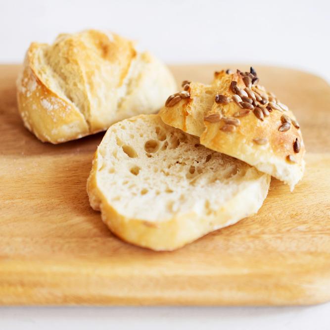 Rezeptbild: No Knead Frühstücksbrötchen