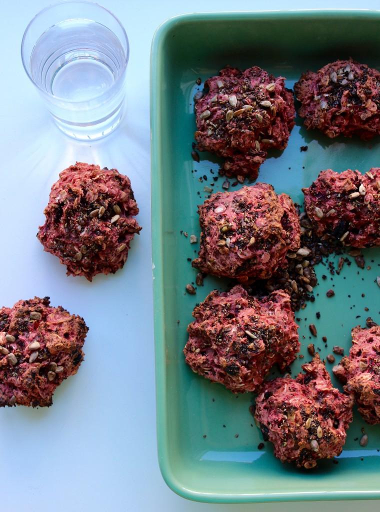 Gemüse-Brötchen mit Datteln und Roter Bete. Glutenfrei. von elfilii ...