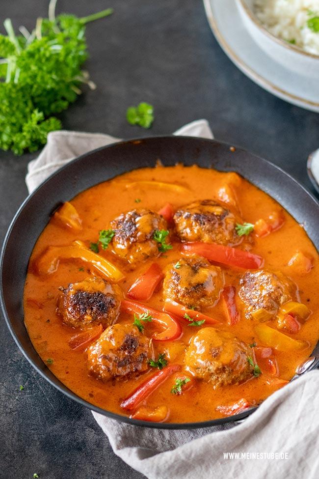 Rezeptbild: Hackbällchen in cremiger Paprikasoße