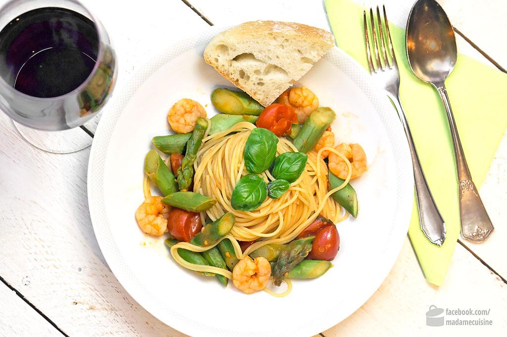 Rezeptbild: Pasta mit grünem Spargel und Garnelen