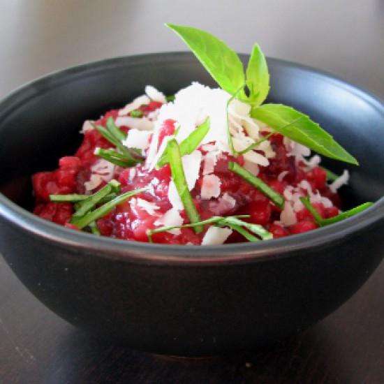 Rezeptbild: Rote-Bette-Risotto mit Weißwein und Parmesan