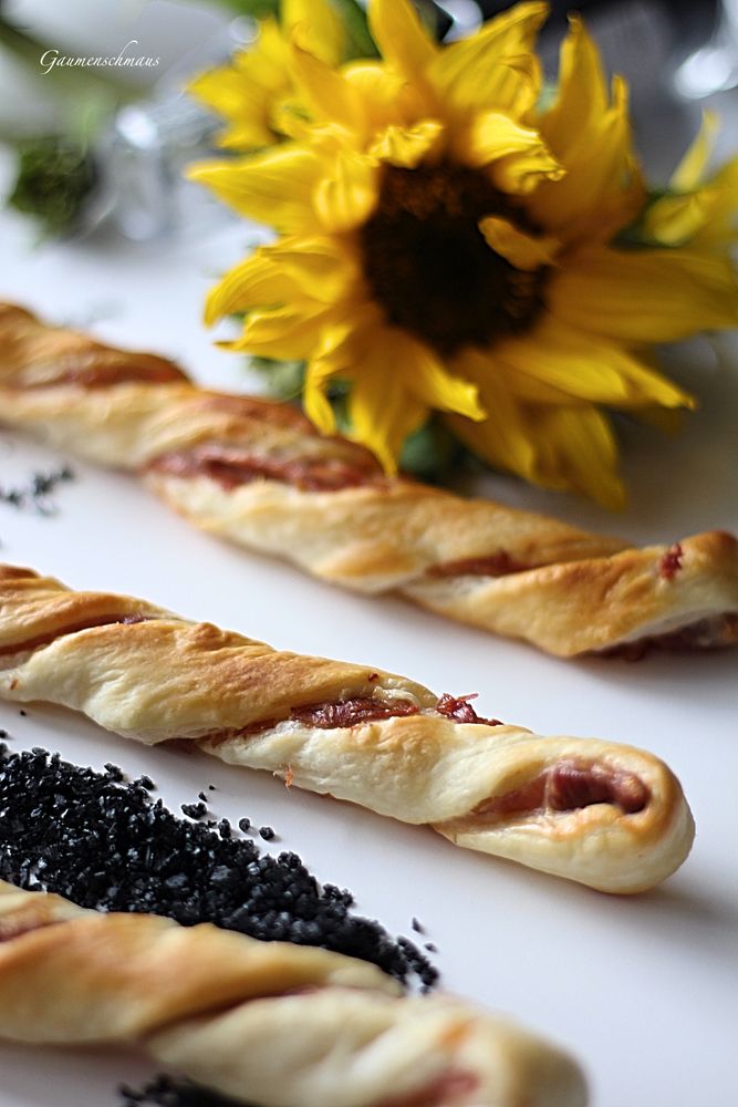 Rezeptbild: Speck-Stangerl