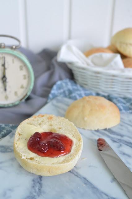 Rezeptbild: Joghurt Honig Brötchen 