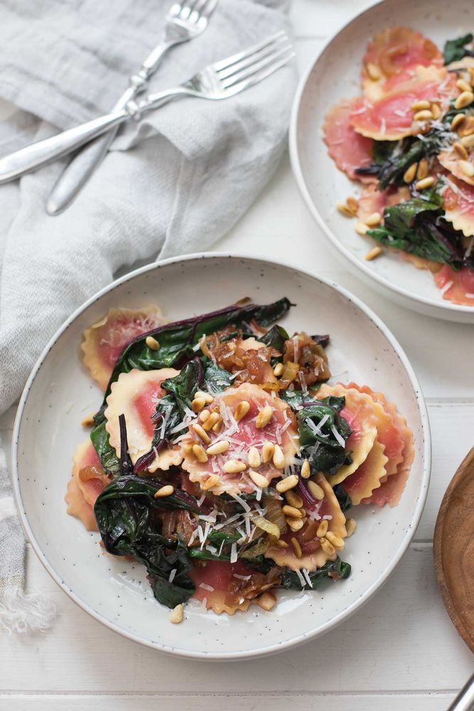 Rezeptbild: Ravioli mit Rote-Bete-Blättern