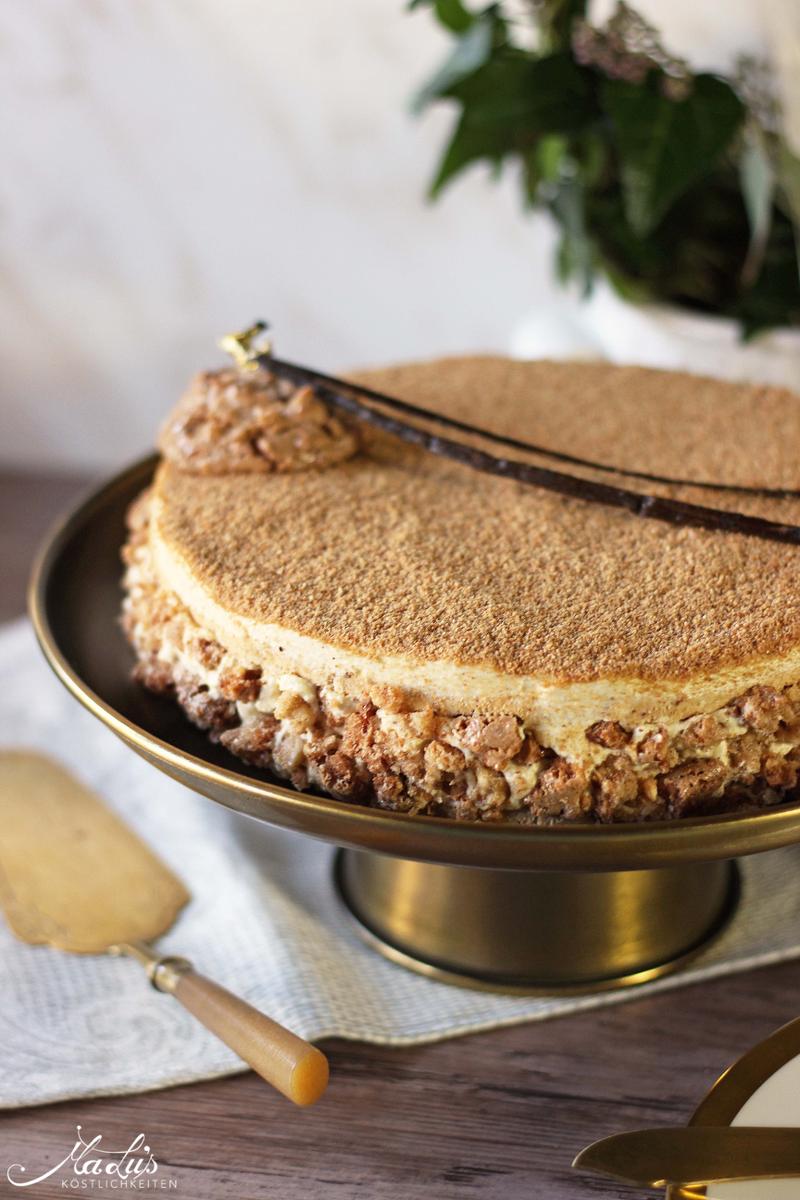 Rezeptbild: Vanille-Mandelbaisertorte " Succès Vanille "