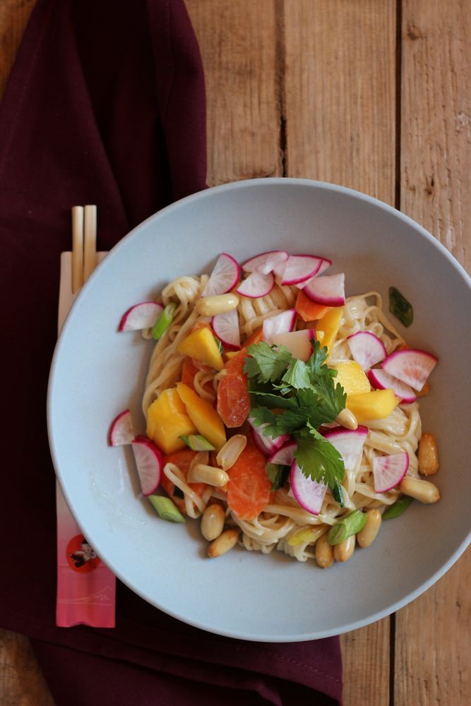 Rezeptbild: Asiatischer Nudelsalat mit Marktgemüse
