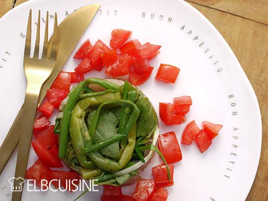 Rezeptbild: Frischer holländischer Matjes mit Spargel-Kräuter-Salat