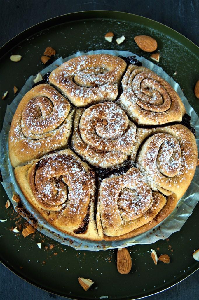 Rezeptbild: Mandel Rosenkuchen mit Schokolade / Schokoschneckenkuchen 