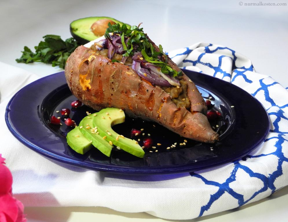 Rezeptbild: Mit Linsen gefüllte Süßkartoffel