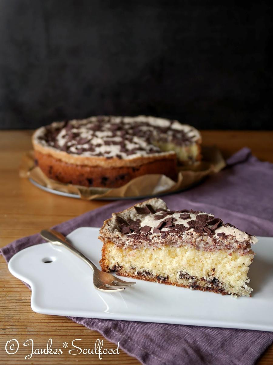 Rezeptbild: Sandkuchen mit Nuss-Baiser