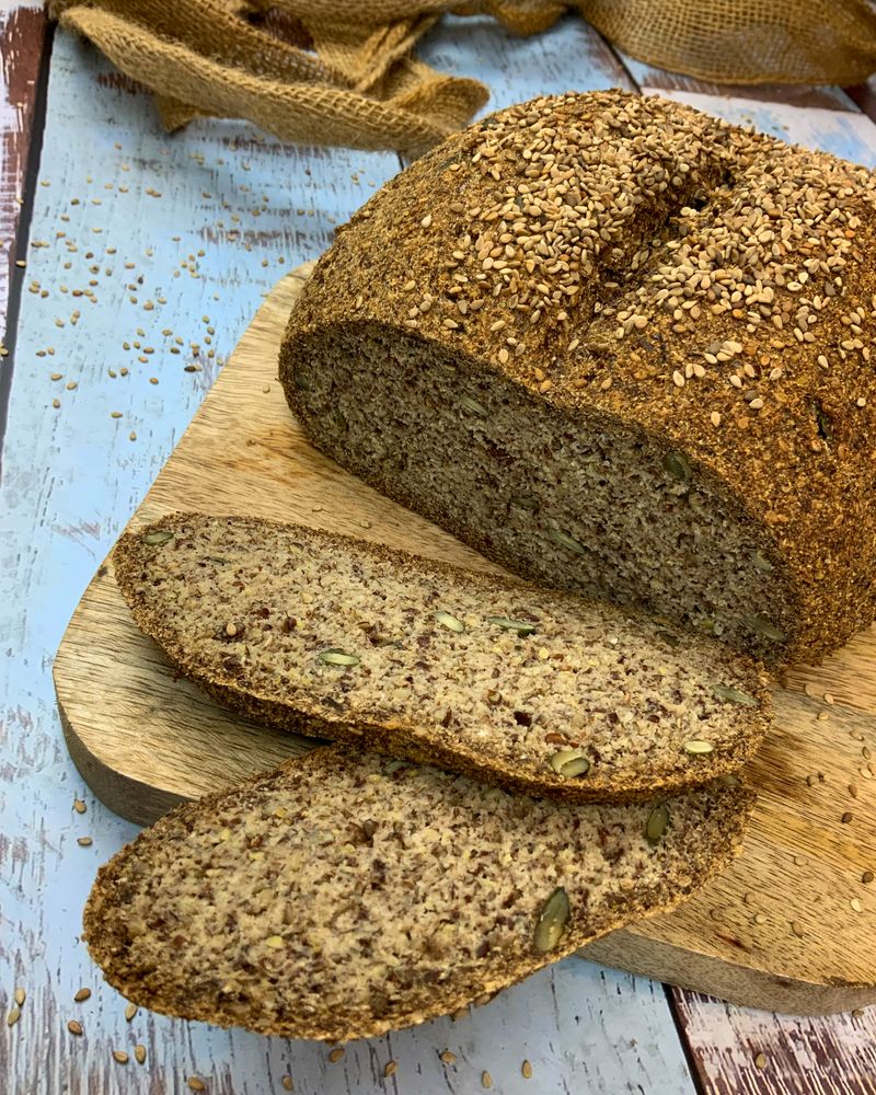 Rezeptbild: Eiweißbrot vegan, kernig und fluffig