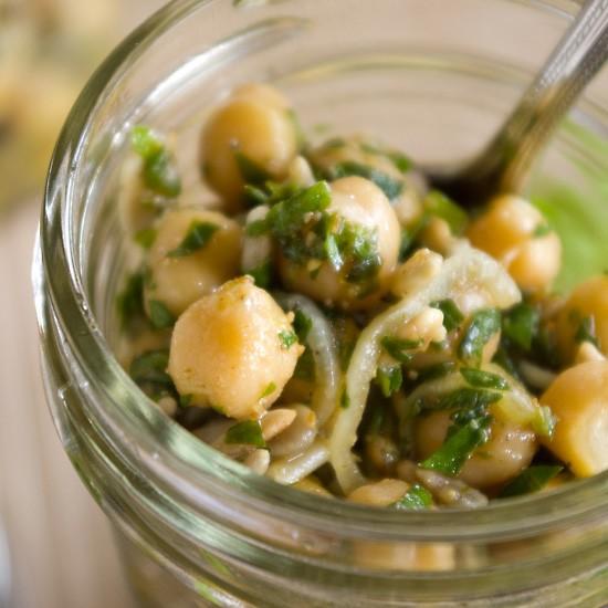 Rezeptbild: Kichererbsensalat