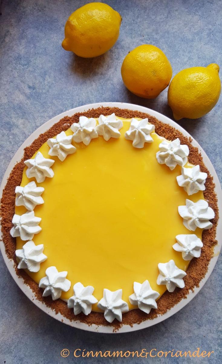Rezeptbild: Lemon Curd Mousse Pie 