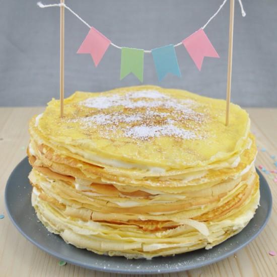 Rezeptbild: Holunder-Mousse-Crêpes-Torte