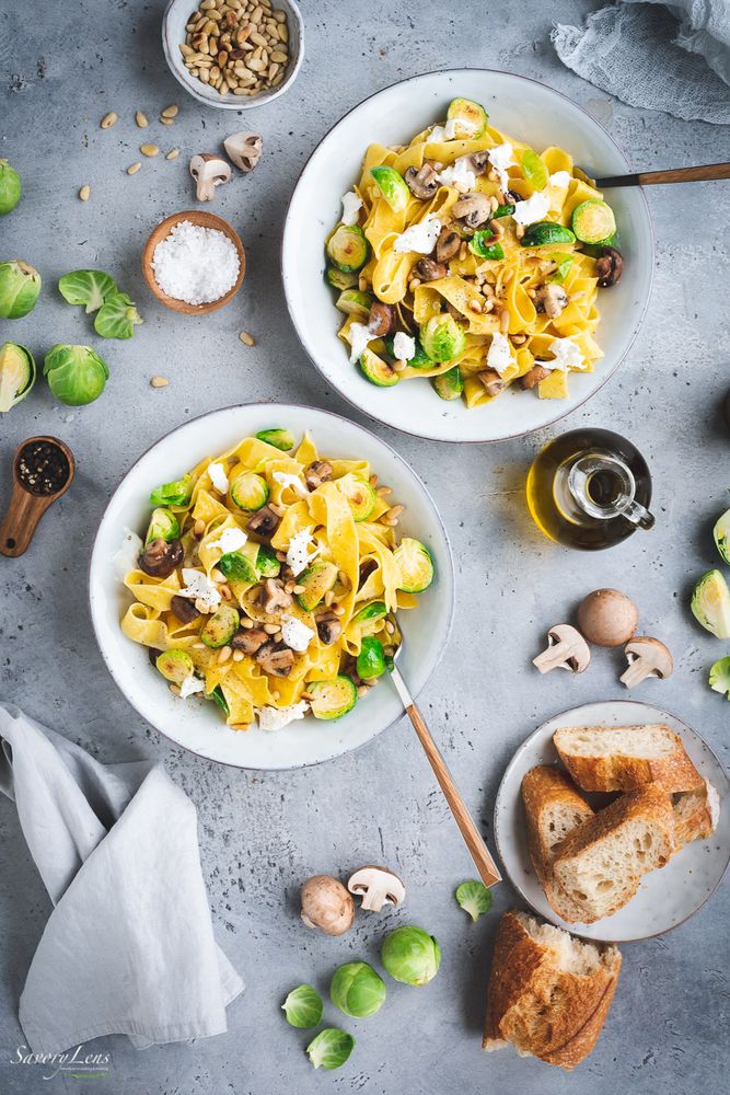 Rezeptbild: Pappardelle mit Rosenkohl, Pilzen und Burrata