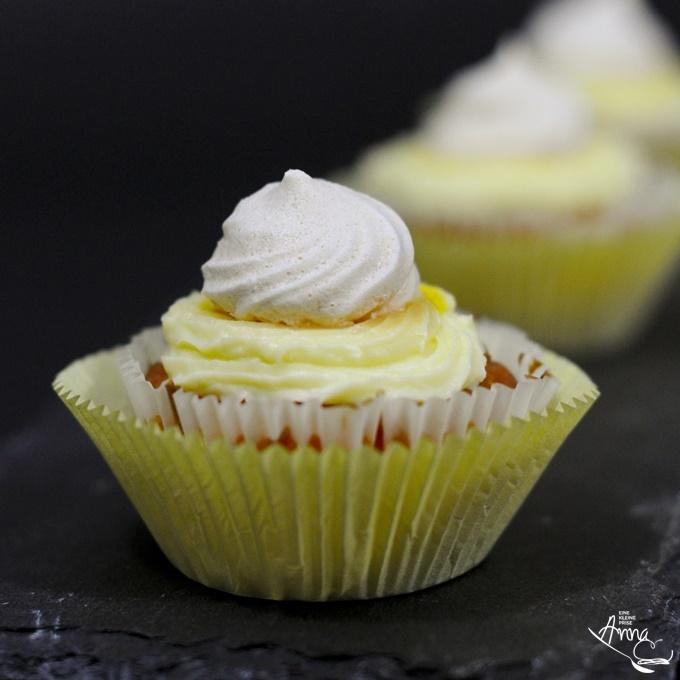 Rezeptbild: Zitronen-Baiser-Cupcakes