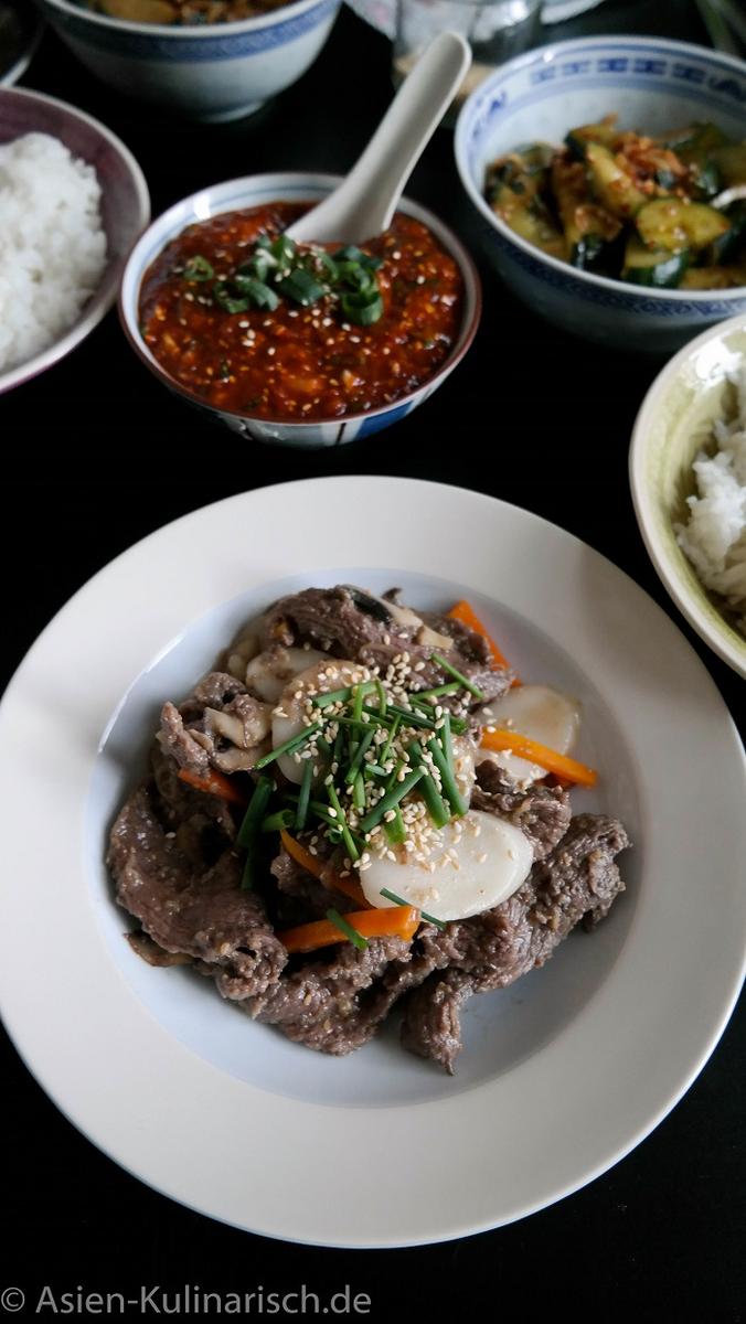 Rezeptbild: Goong Joong Ddukbokki - Koreanisches Rindfleisch mit Rice Cakes