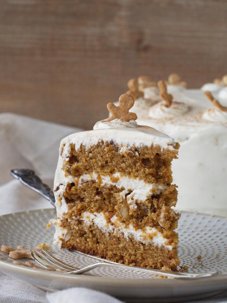 Rezeptbild: Karotten-Frischkäse-Torte