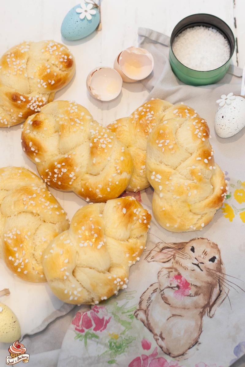 Rezeptbild: Osterstriezel