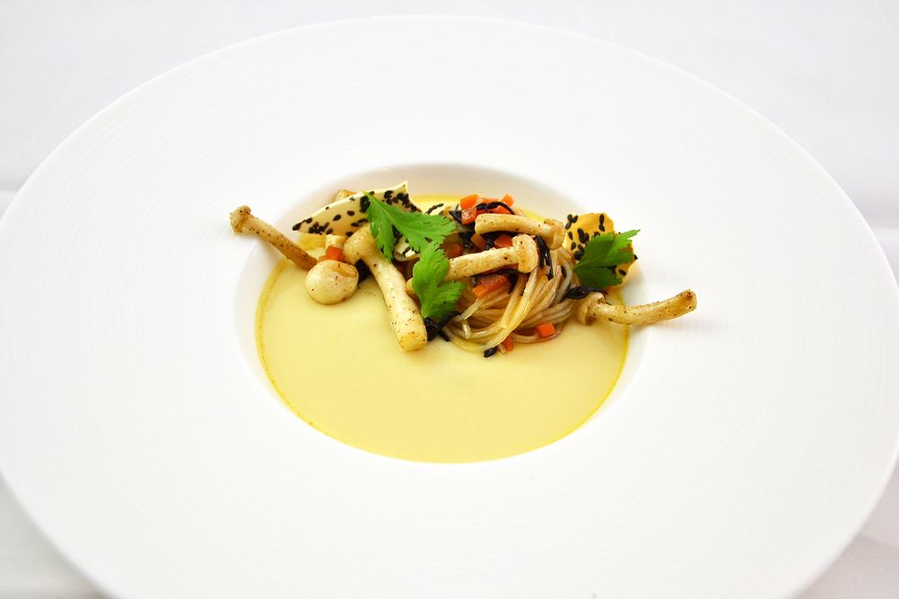 Rezeptbild: Japanische Eiersuppe - Algensalat