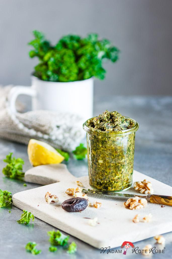 Rezeptbild: Grünkohl-Pesto mit Feige bringt Pep und Würze ans Essen