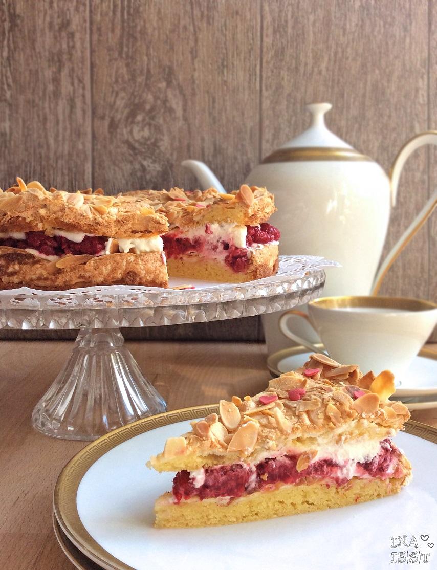 Rezeptbild: Kulinarische Kindheitserinnerung: Omas Himbeertorte mit Mandeln