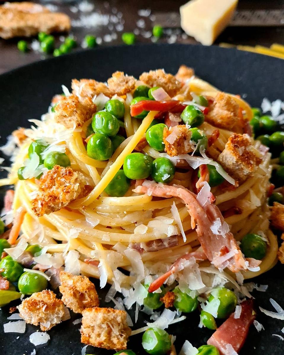 Rezeptbild: Spaghetti mit Parmesan-Brotbrösel
