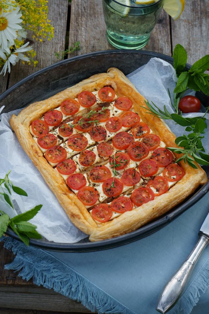 Rezeptbild: Tomaten Tarte mit frischem Thymian