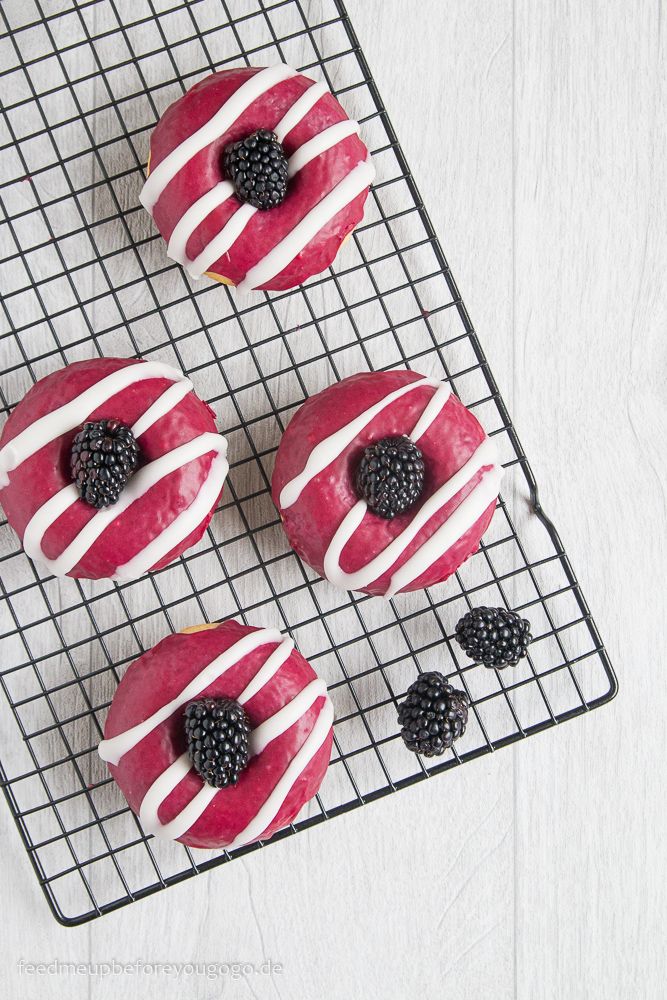Rezeptbild: Brombeer-Donuts