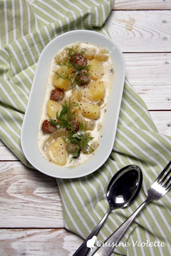 Rezeptbild: Schmorgurken mit Bratwurstbällchen
