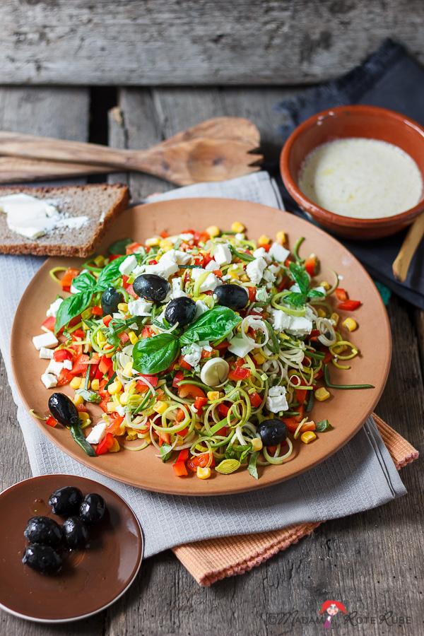 Rezeptbild: Lauchsalat mit Oliven und Schafskäse-Feta