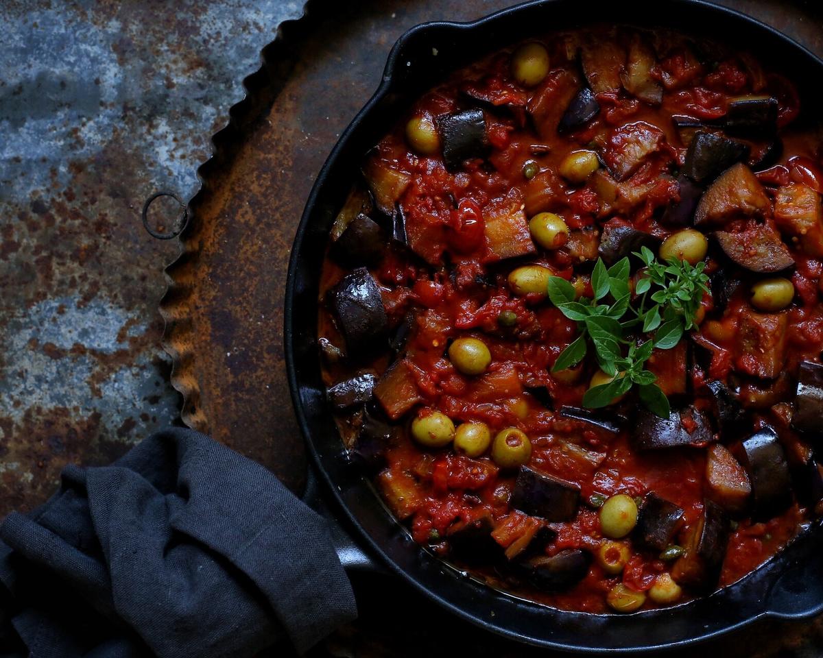 Rezeptbild: Pasta mit Auberginen, Tomaten und Kapern
