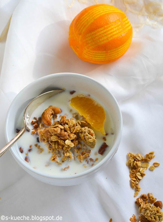 Rezeptbild: Orangen Granola -  Sommer in der Schüssel
