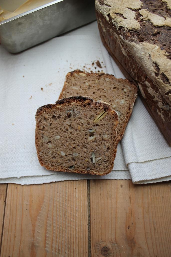 Rezeptbild: Über-Nacht-Vollkornbrot